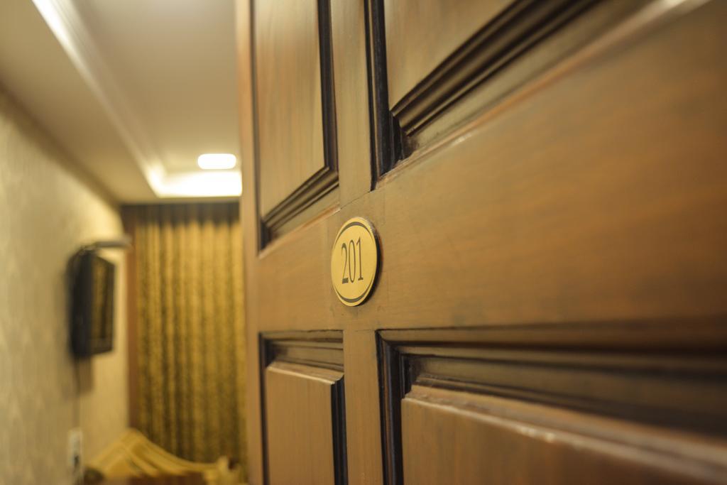 Serene Boutique Hotel Bangalore Exterior foto
